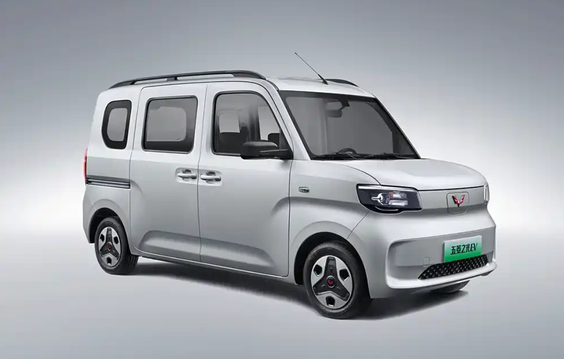 5万元的国产K-CAR，五菱之光EV预售，续航201km