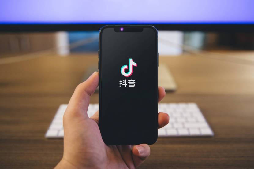 在国外抖音直播的开通步骤，如何在国外使用抖音直播