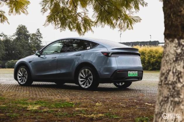 成都试驾特斯拉新款Model Y，体验升级