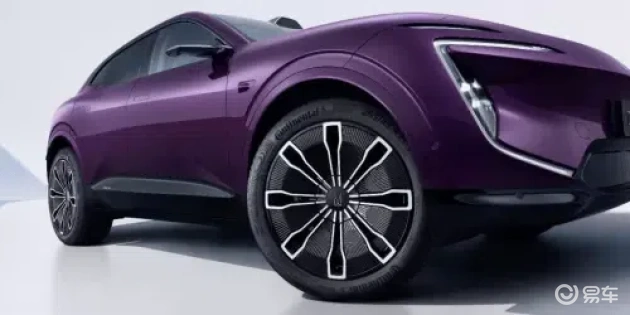 阿维塔07 vs 智界R7：智能配置对决，谁更胜一筹