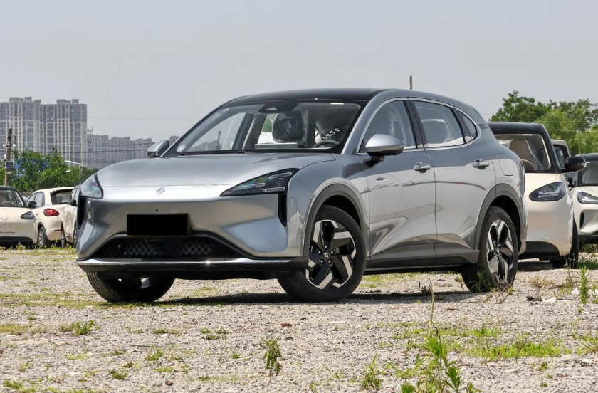 比智能看舒适性，2026款宝骏云海和银河E5，你选谁？