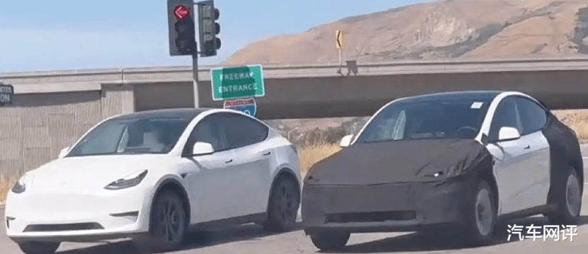 廉价版特斯拉 Model Y 内饰谍照！配置缩减，空间变小