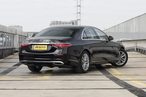 争议拉满！奔驰S级史上最大中期改款：自救还是自毁经典？